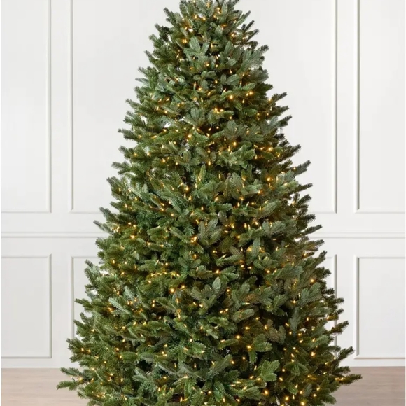 12 FT. BALSAM HILL CHRISTMAS TREE - Picture 4 of 5